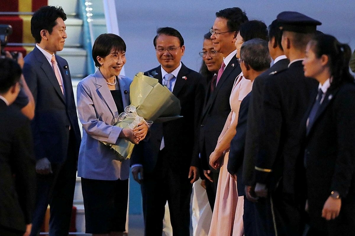 prime minister sanae takaichi begins official visit to vietnam picture 2