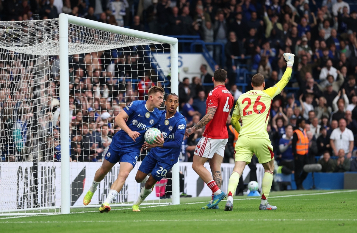 truc tiep chelsea 1-3 nottingham forest joao pedro lap sieu pham hinh anh 1