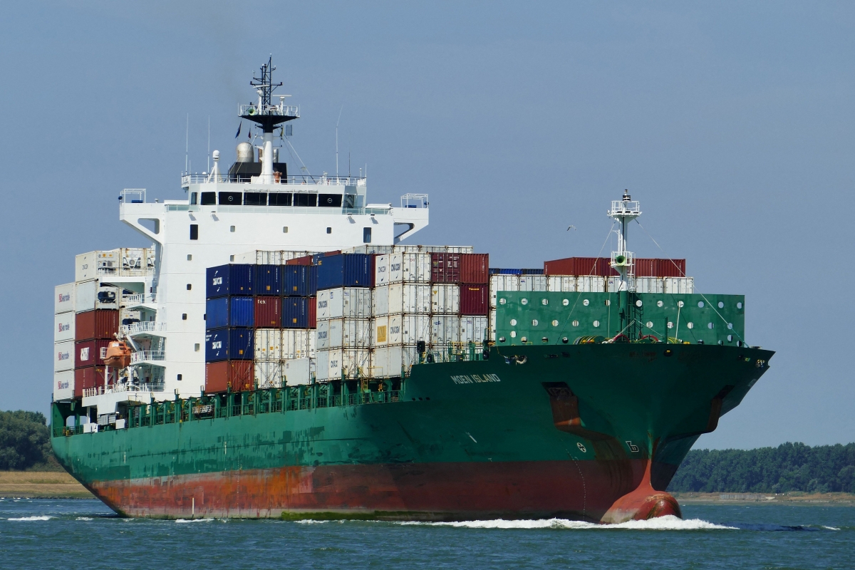 iran siet eo hormuz, phat tin hieu co the phat trien urani cap do vu khi hinh anh 1