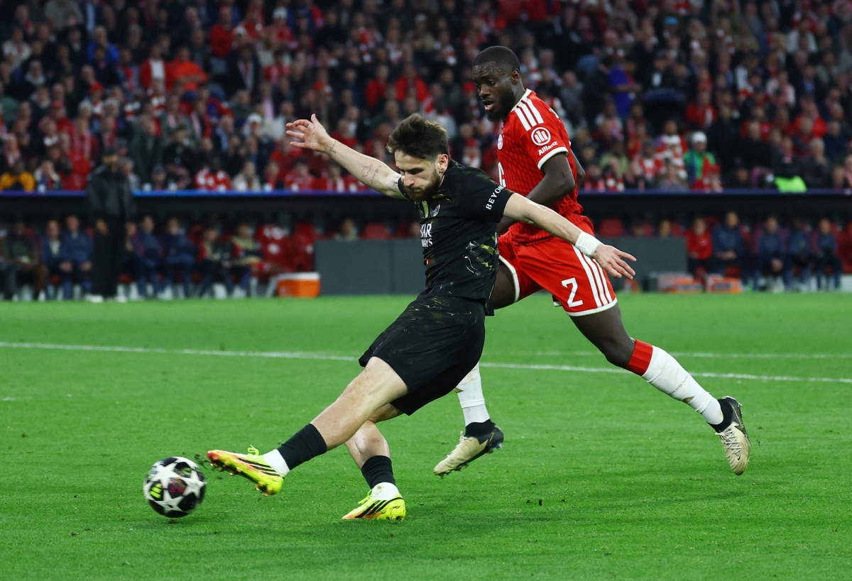 truc tiep bayern munich 0-1 psg ngoi sao chau A vao san hinh anh 3