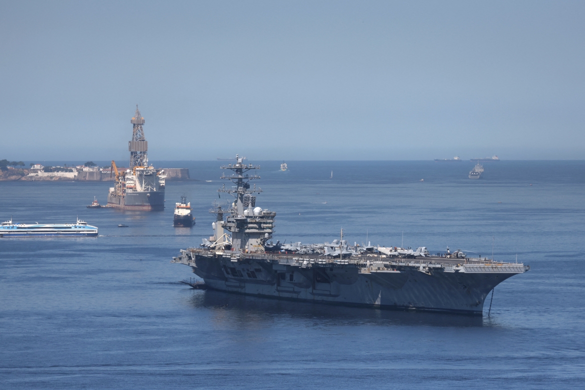 tau san bay my uss nimitz tien vao vung bien caribe hinh anh 1