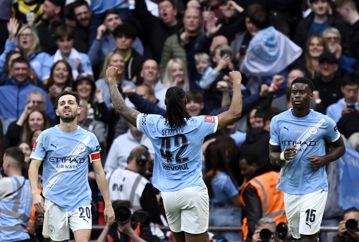 semenyo ghi tuyet pham truoc chelsea, man city vo dich fa cup 2025 2026 hinh anh 5