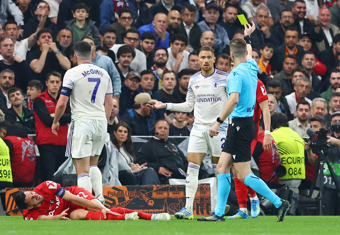 truc tiep freiburg 0-0 aston villa sao ngoai hang anh thoat the do hinh anh 1
