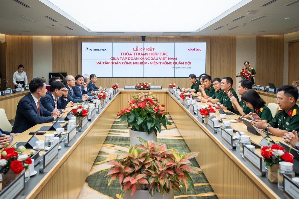 viettel va petrolimex hop tac thuc day chuyen doi so, chuyen dich nang luong xanh hinh anh 4
