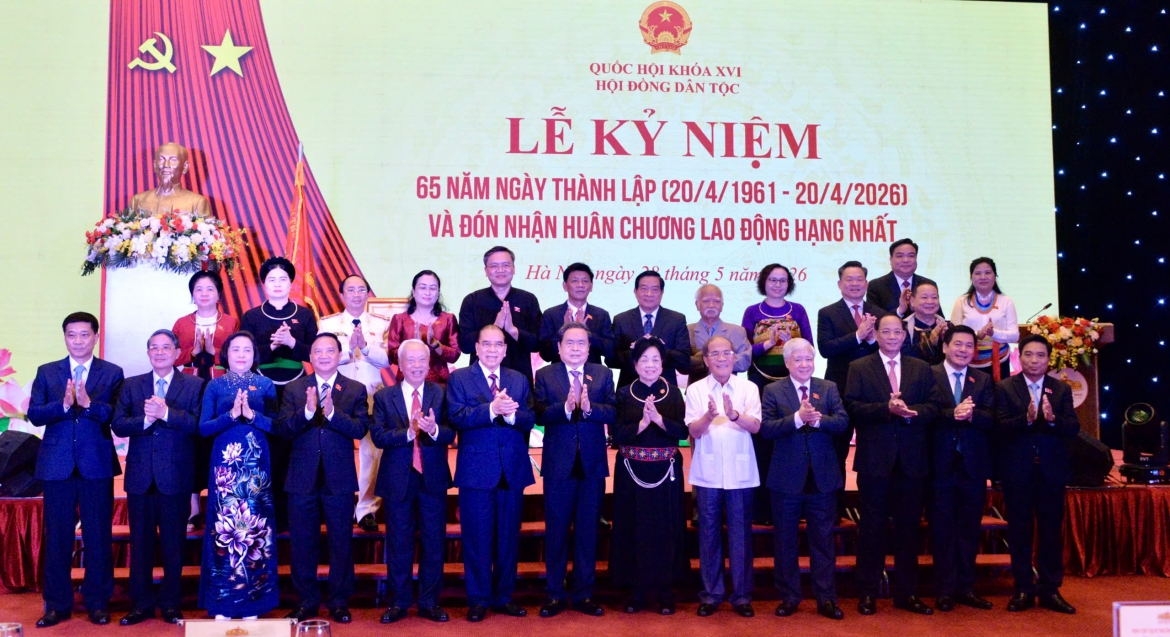 chu tich quoc hoi chinh sach dan toc duoc the hien day du, trong tung du an luat hinh anh 8