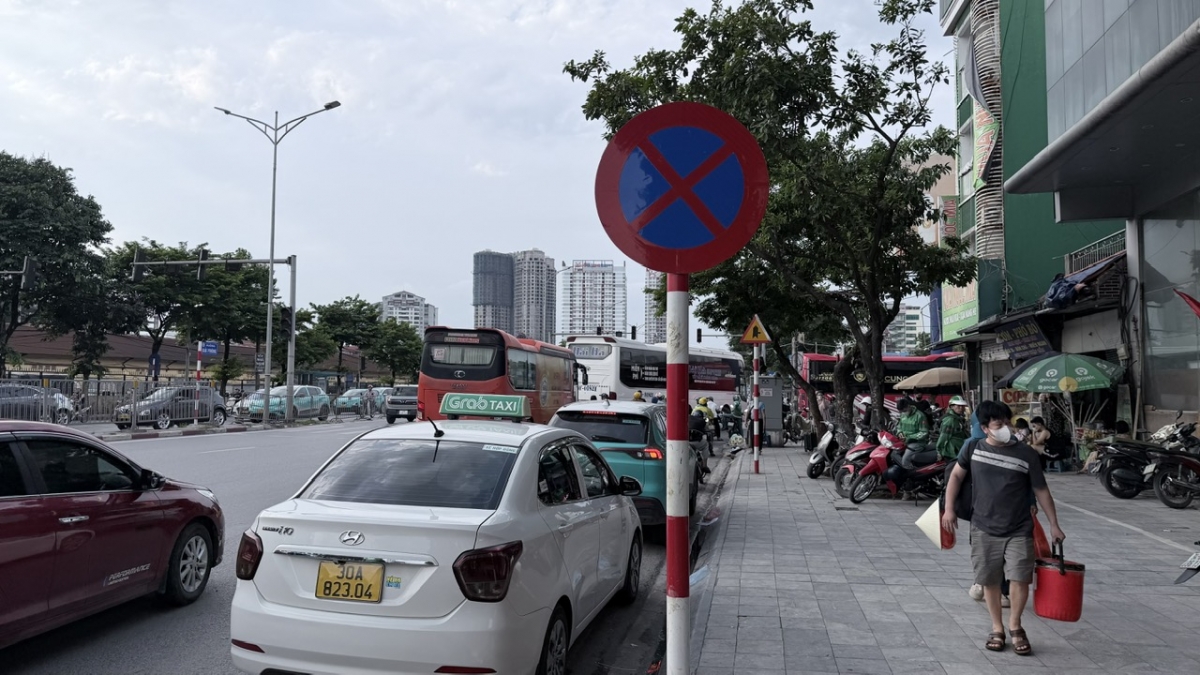 Ap luc giao thong de nang cua ngo phia nam ha noi ngay cuoi ky nghi le 30 4 hinh anh 12