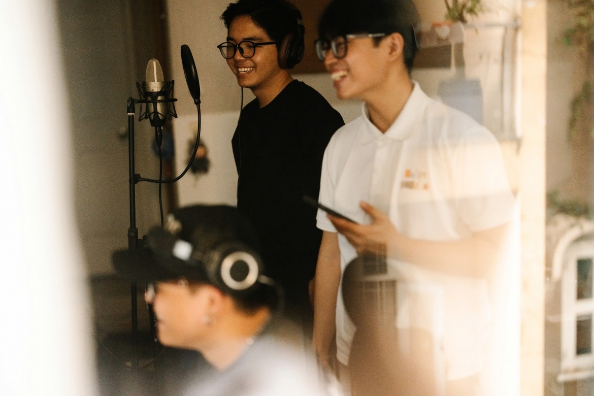 50 sinh vien gay bat ngo voi album nhac dam tinh than tuoi tre viet hinh anh 3