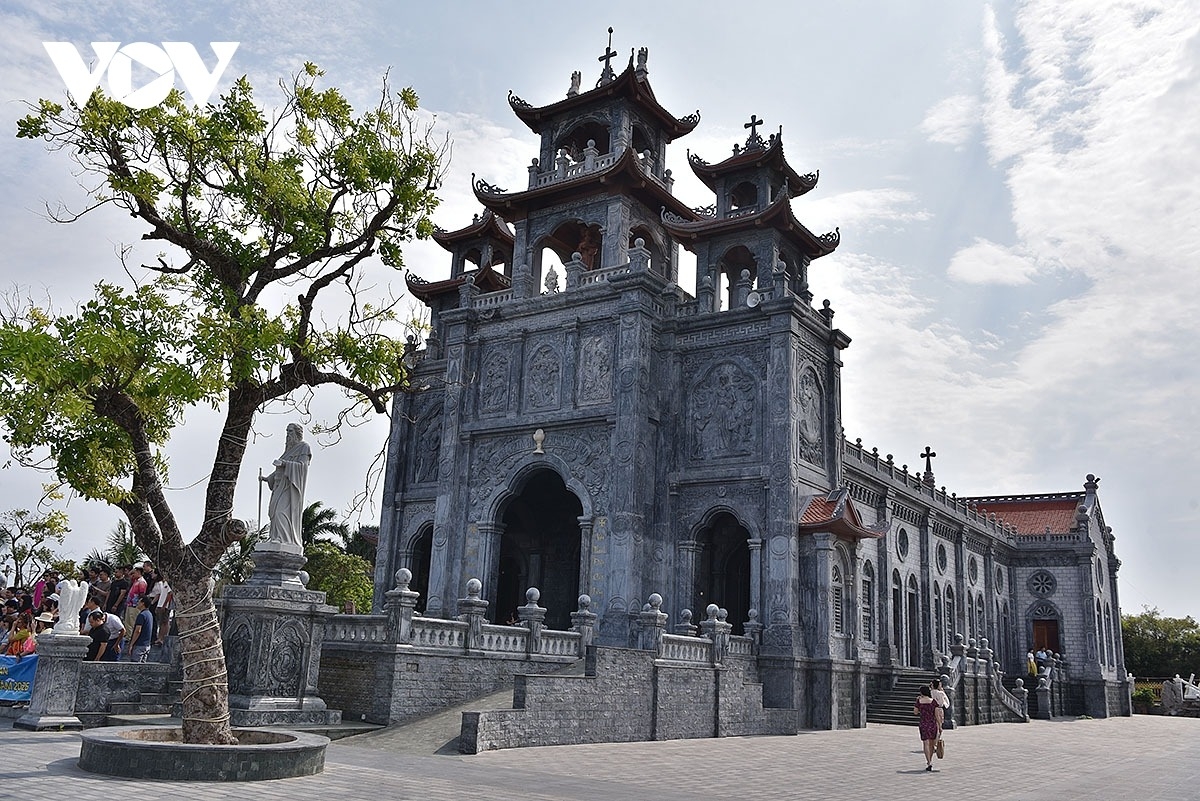 thinh long parish church showcases unique asian european architectural fusion picture 3