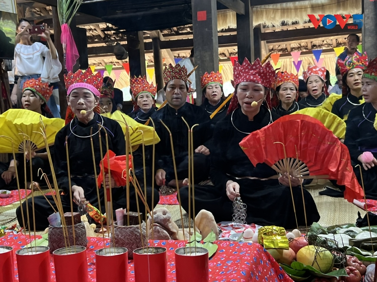 the making of a then master inside the lau son trang ritual picture 2