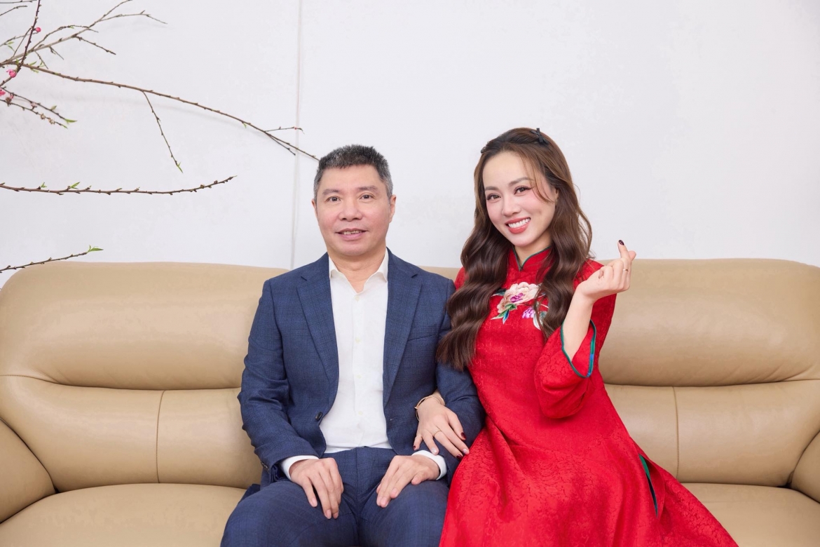 sao viet 23-5 vo nsnd cong ly phu nhan co dai gia bao nuoi hinh anh 1