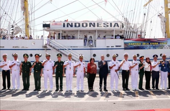 southeast asia s largest naval training ship visits ho chi minh city picture 2