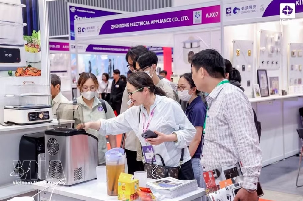 IEAE%20expo.jpg