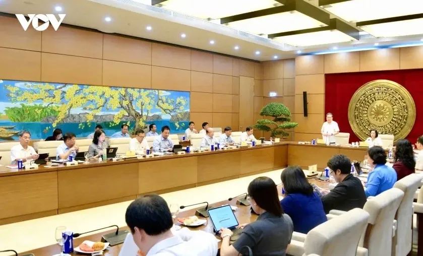 na chairman tran thanh man calls for practical, effective supervision picture 1