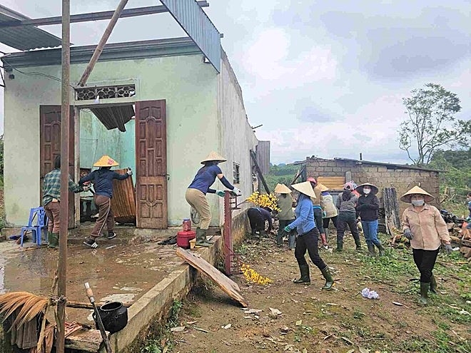 dong loc, mua da tai nghe an lam gan 1.000 nha hu hong, hon 8.000 ha lua gay do hinh anh 1