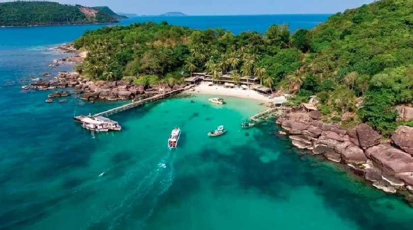 thai newspaper praises phu quoc as sea s fast-growing beach destination picture 1