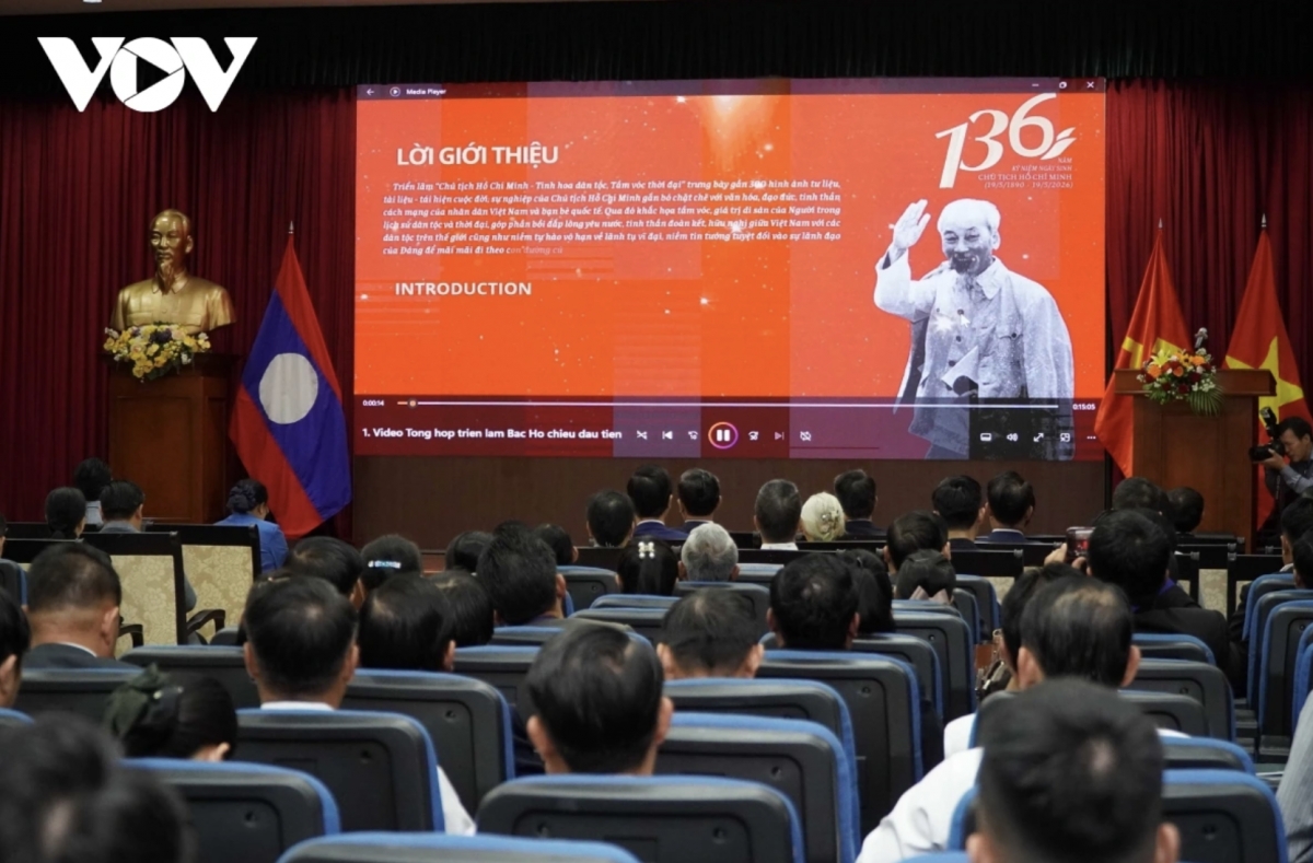 digital exhibition on president ho chi minh held in laos picture 1