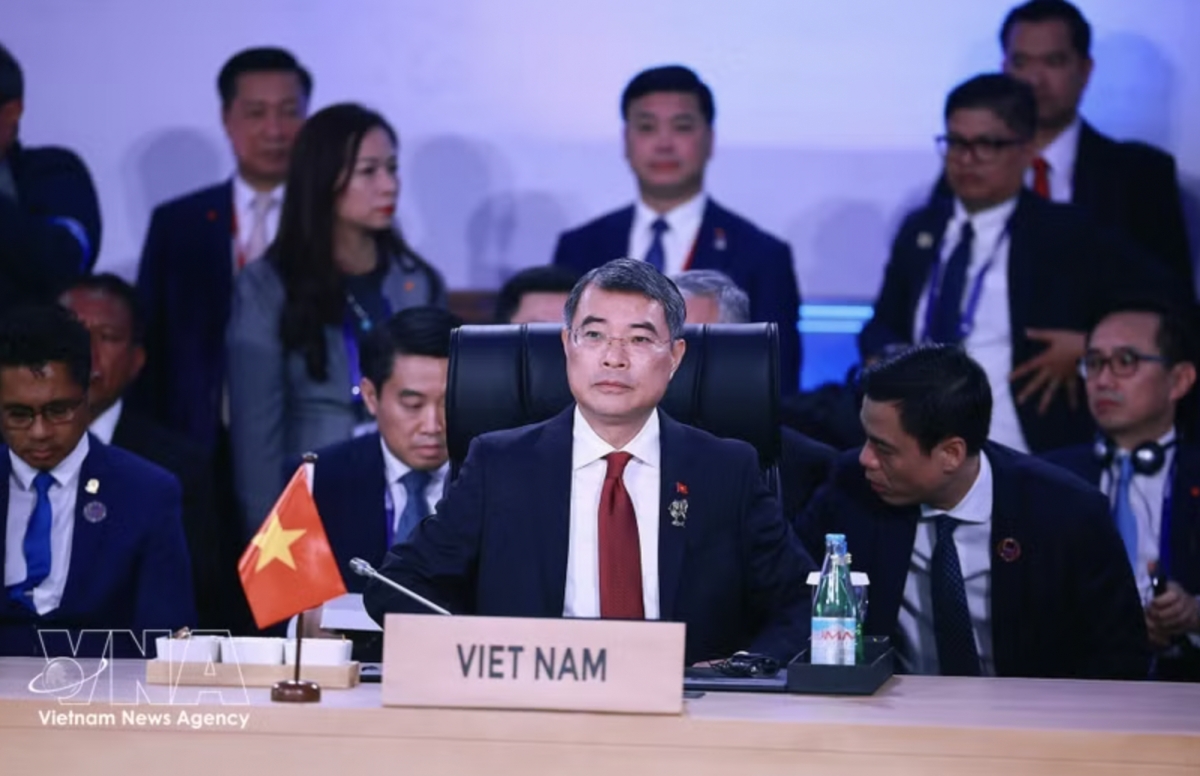 pm s presence in asean summit spreads message of dynamic, strongly rising vietnam picture 1