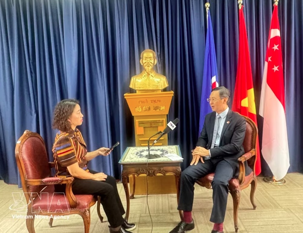 top vietnamese leader s singapore visit to create fresh momentum for bilateral ties picture 1