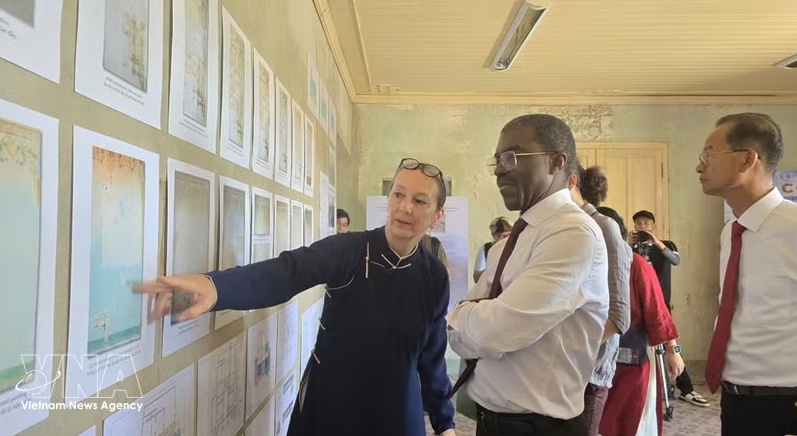 honorary citizens leave imprint on hue s heritage preservation, health advancement picture 1