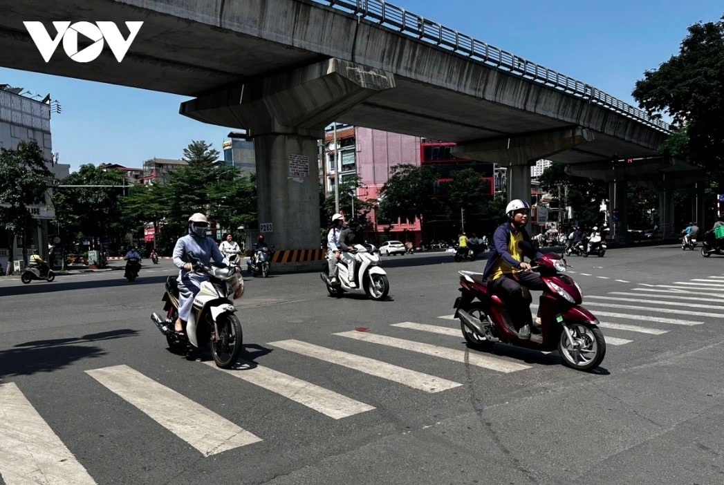 hanoi pilots low-emission zones with flexible roadmap for vehicles picture 1