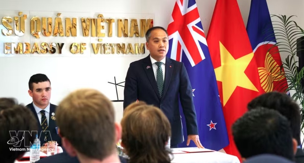 vietnam supports first model asean meeting in new zealand picture 1