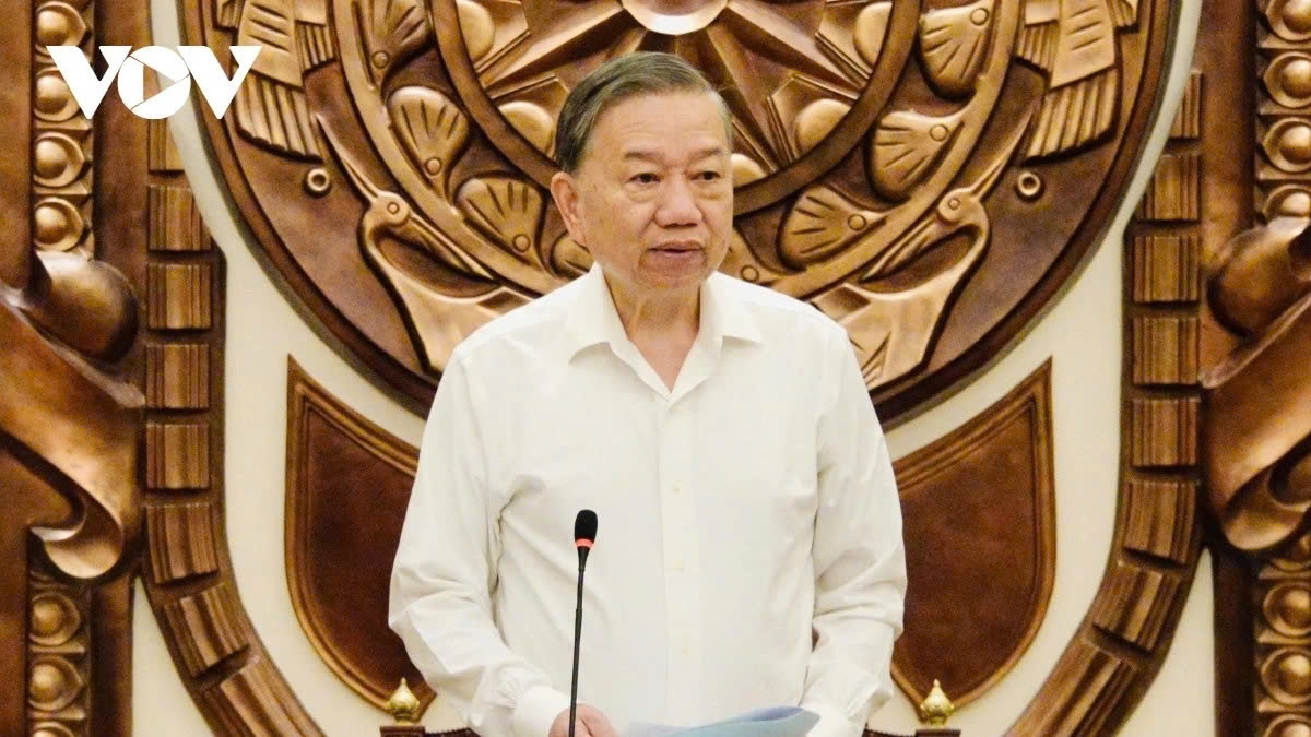 top leader to lam outlines key priorities for presidential office picture 1