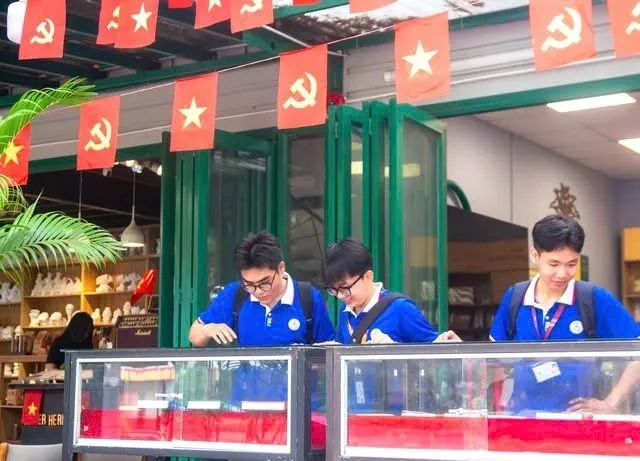 hcm city hosts various activities to mark president ho chi minh s birthday picture 1
