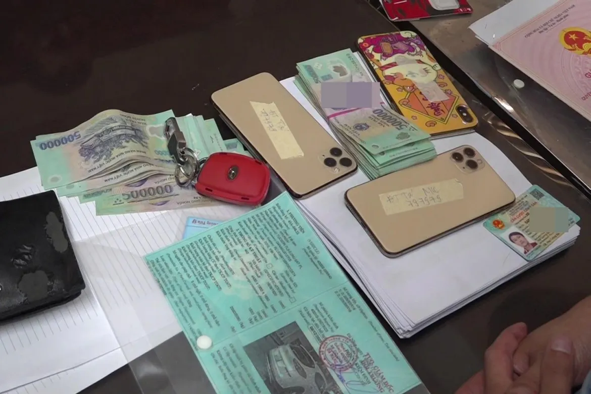 truy na dac biet doi tuong cam dau duong day ca do bong da lien tinh hinh anh 3
