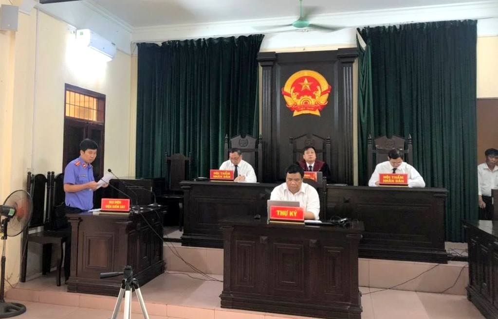 phat tu doi tuong dung chat kich doc lam ba bay cho, meo tai hai phong hinh anh 1