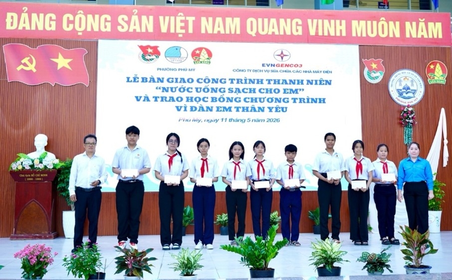 cong ty eps ban giao cong trinh thanh nien nuoc sach cho em hinh anh 4