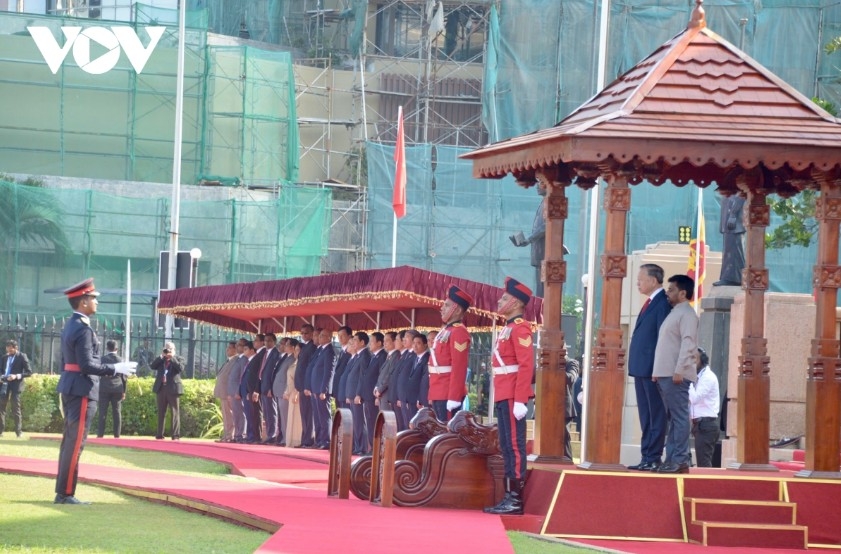 sri lanka holds official welcome ceremony for vietnam s top leader on state visit picture 2