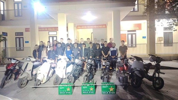 ha tinh ngan chan nhom thanh, thieu nien tu tap, gay mat an ninh trat tu hinh anh 3