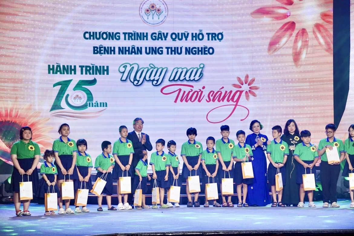 Phó Thủ tướng Phạm Thị Thanh Trà kêu gọi chung tay hỗ trợ bệnh nhân ung thư nghèo
