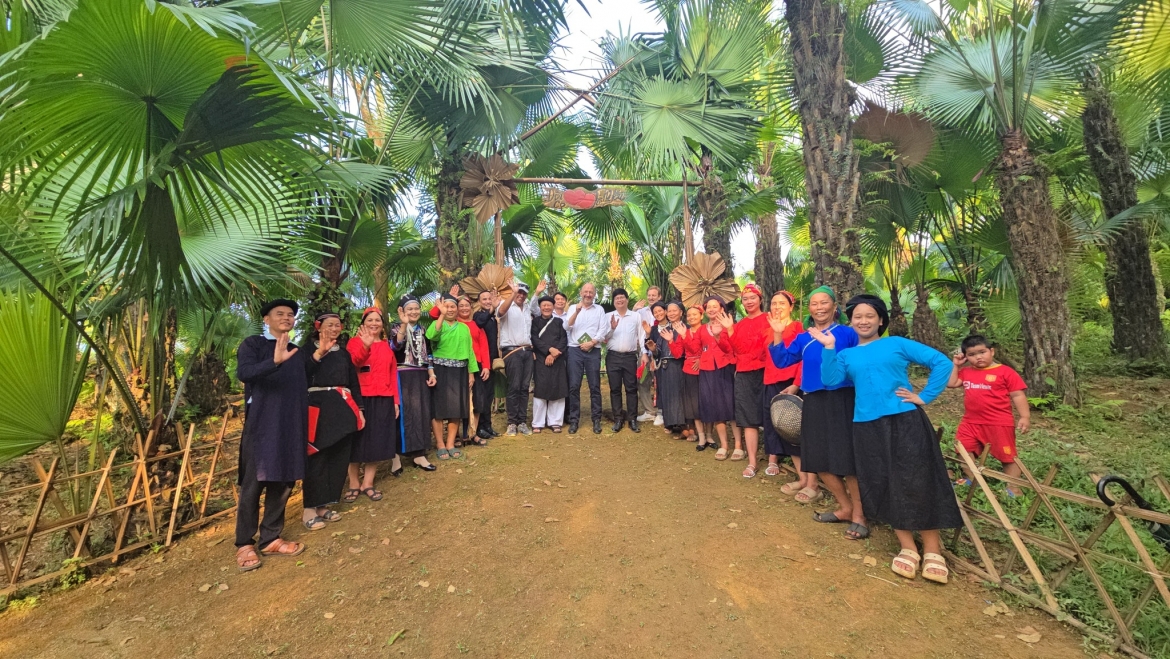 ban khun o tuyen quang Diem sang phat trien du lich cong dong ben vung hinh anh 4