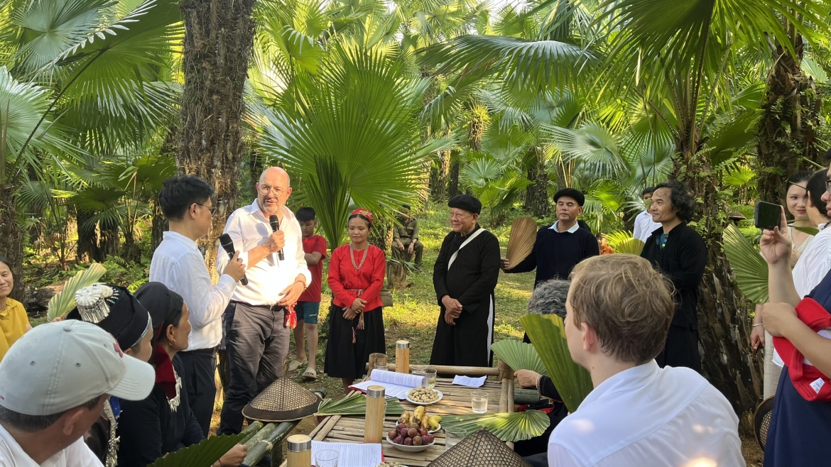 ban khun o tuyen quang Diem sang phat trien du lich cong dong ben vung hinh anh 2