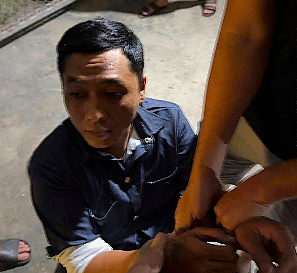 bat giu nhanh doi nam nu cuop tiem vang tai ha tinh hinh anh 2
