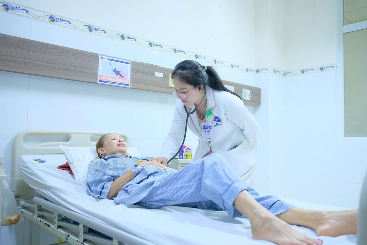 Cứu sống kịp thời bệnh nhân suy hô hấp cấp trên nền đa bệnh lý nặng