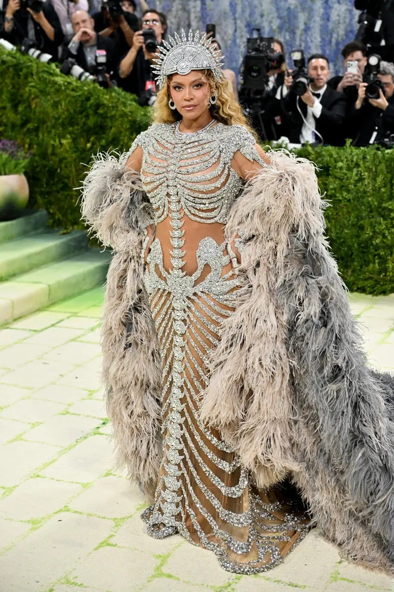 blackpink do sac dan my nhan quoc te tai met gala 2026 hinh anh 4