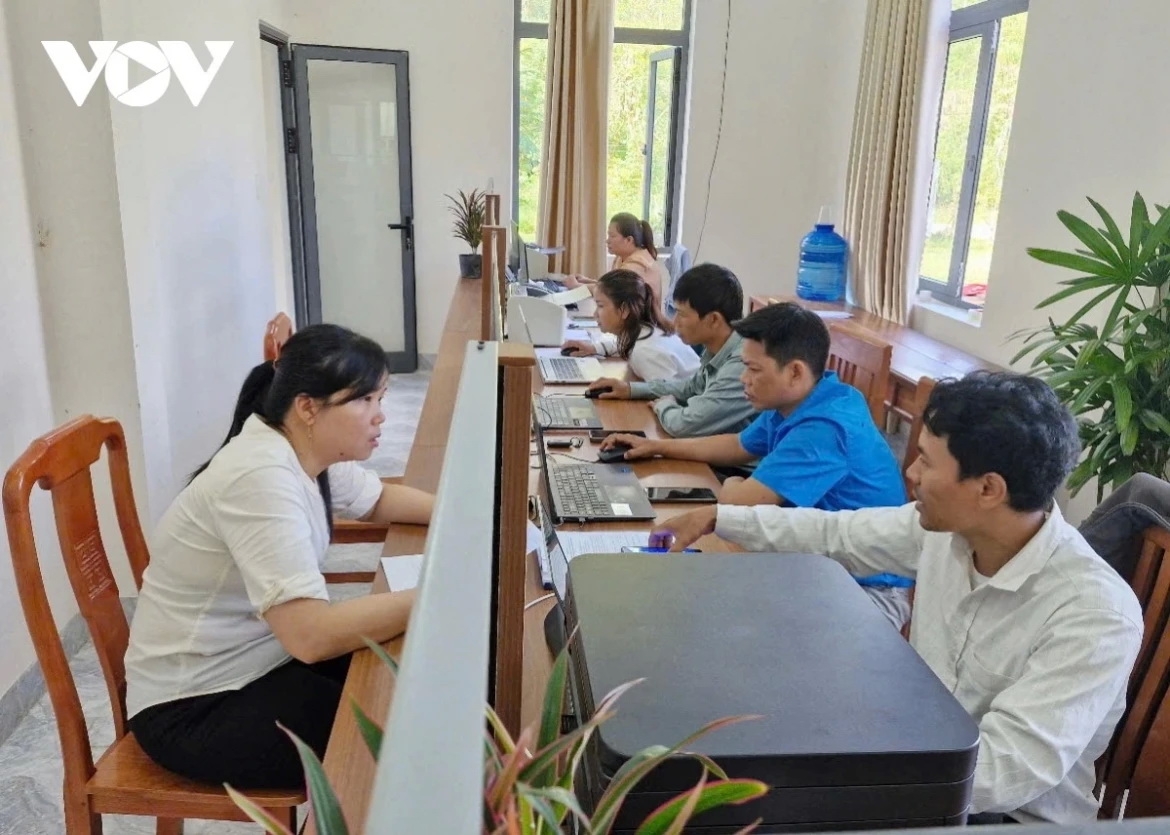 Da nang xay dung nha cong vu tai 17 xa mien nui hinh anh 1