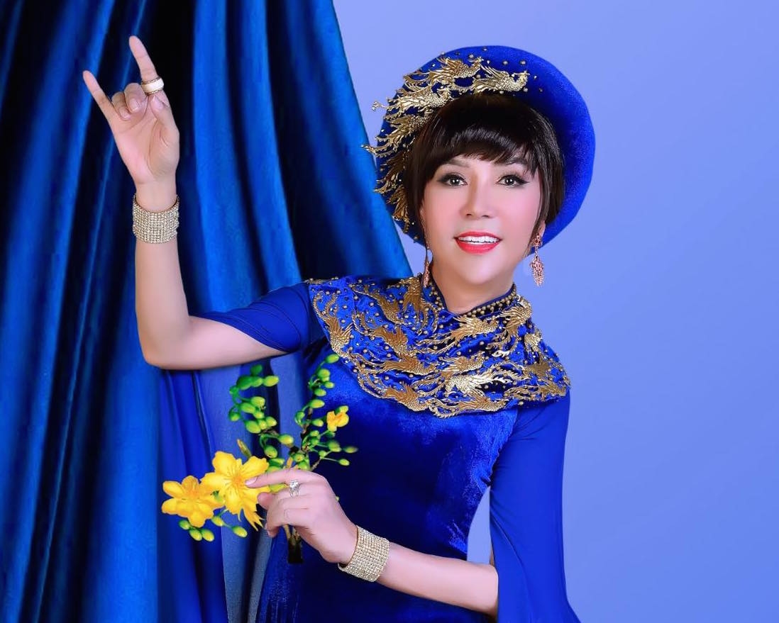 long nhat truoc khi bi bat vi ma tuy thi phi bua vay va cac scandal gay tranh cai hinh anh 3