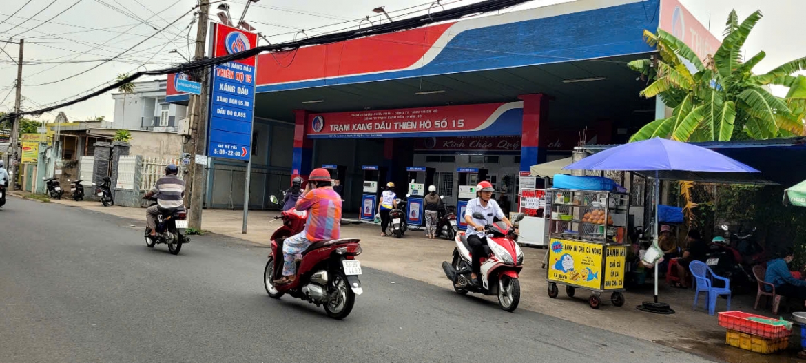 nguoi dan va doanh nghiep Dong thap truoc lo trinh su dung xang e10 hinh anh 1