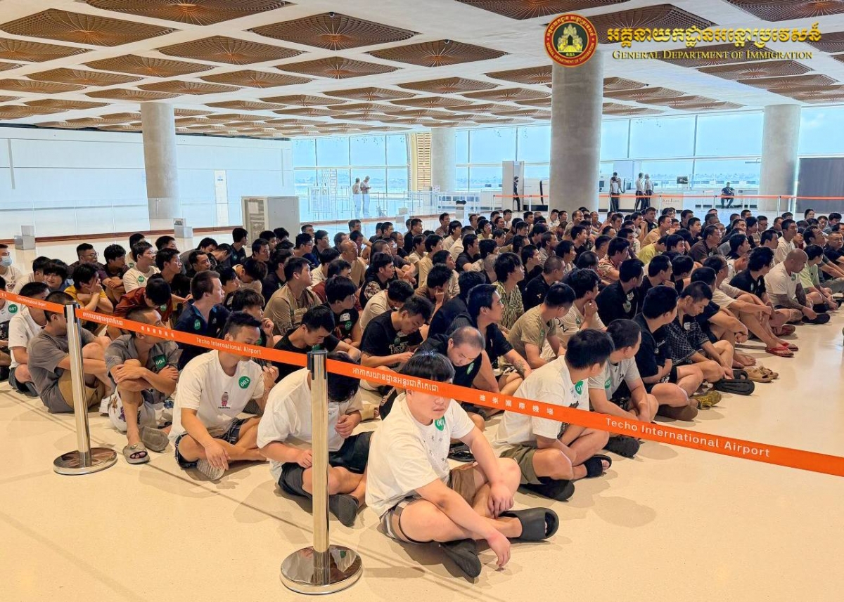 campuchia truc xuat hon 3.600 nguoi nuoc ngoai vi pham phap luat hinh anh 3