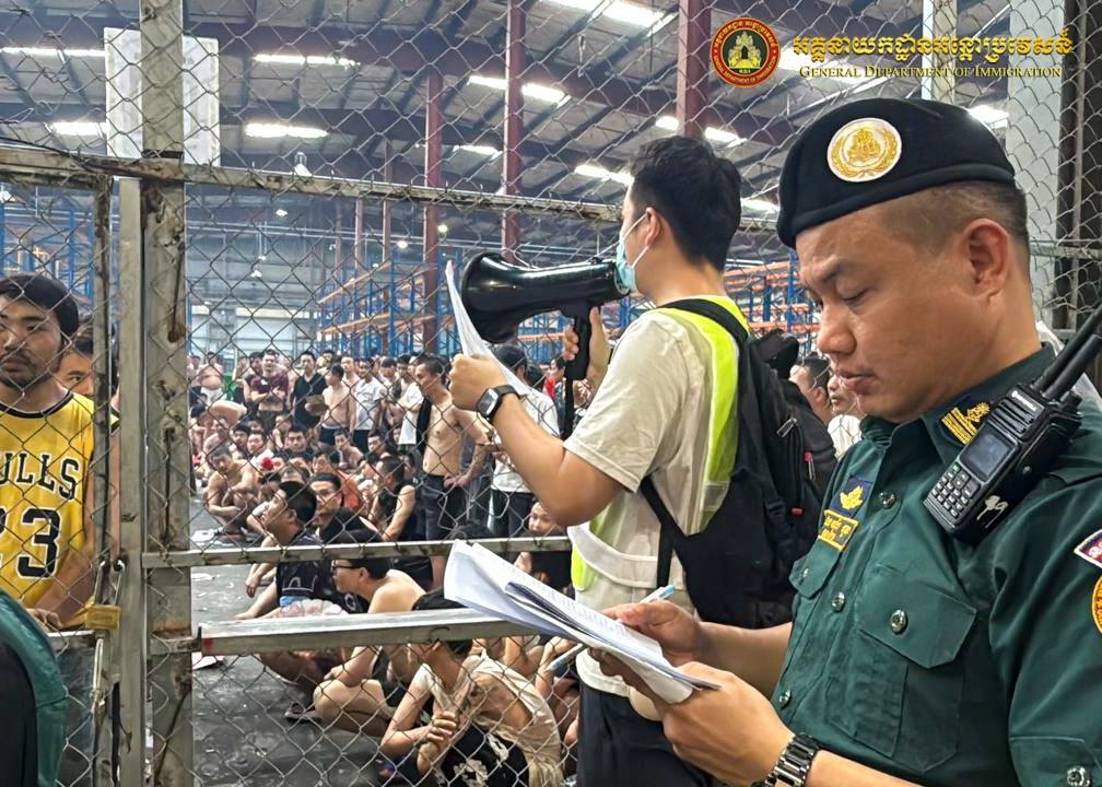 campuchia truc xuat hon 3.600 nguoi nuoc ngoai vi pham phap luat hinh anh 4