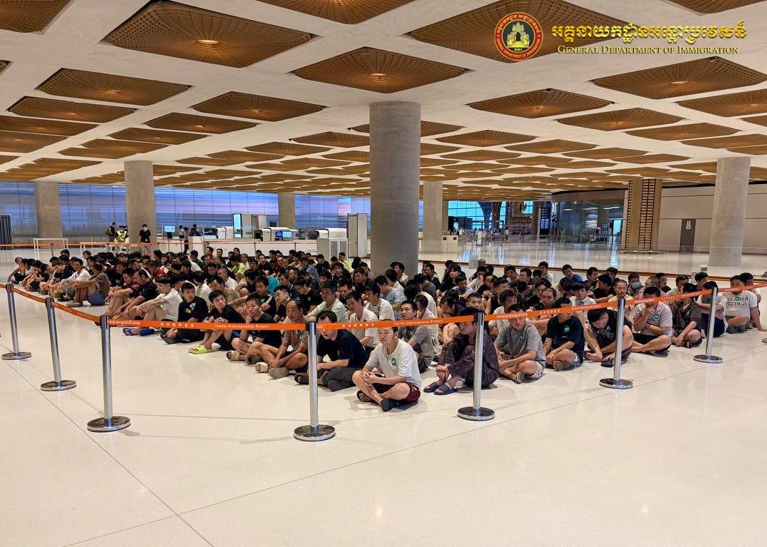campuchia truc xuat hon 3.600 nguoi nuoc ngoai vi pham phap luat hinh anh 6