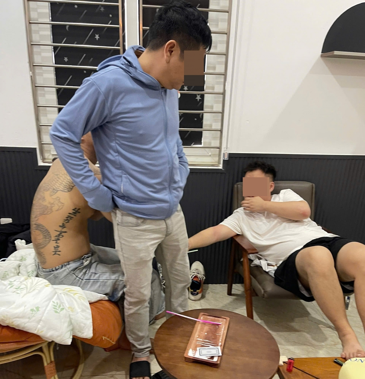 triet pha diem su dung ma tuy co nhieu nguoi nuoc ngoai tham gia hinh anh 1
