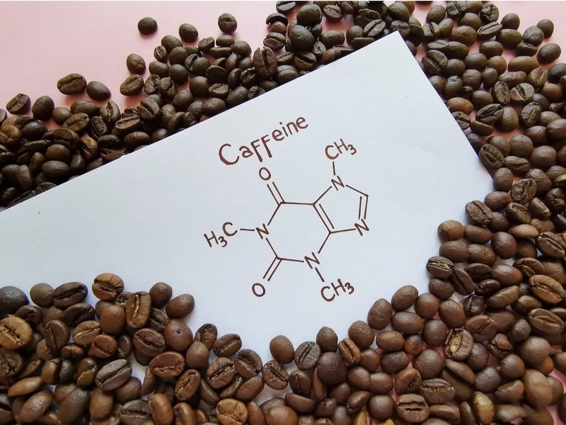 tai sao chat tao tinh tao caffeine trong ca phe lien quan toi san xuat ma tuy hinh anh 2