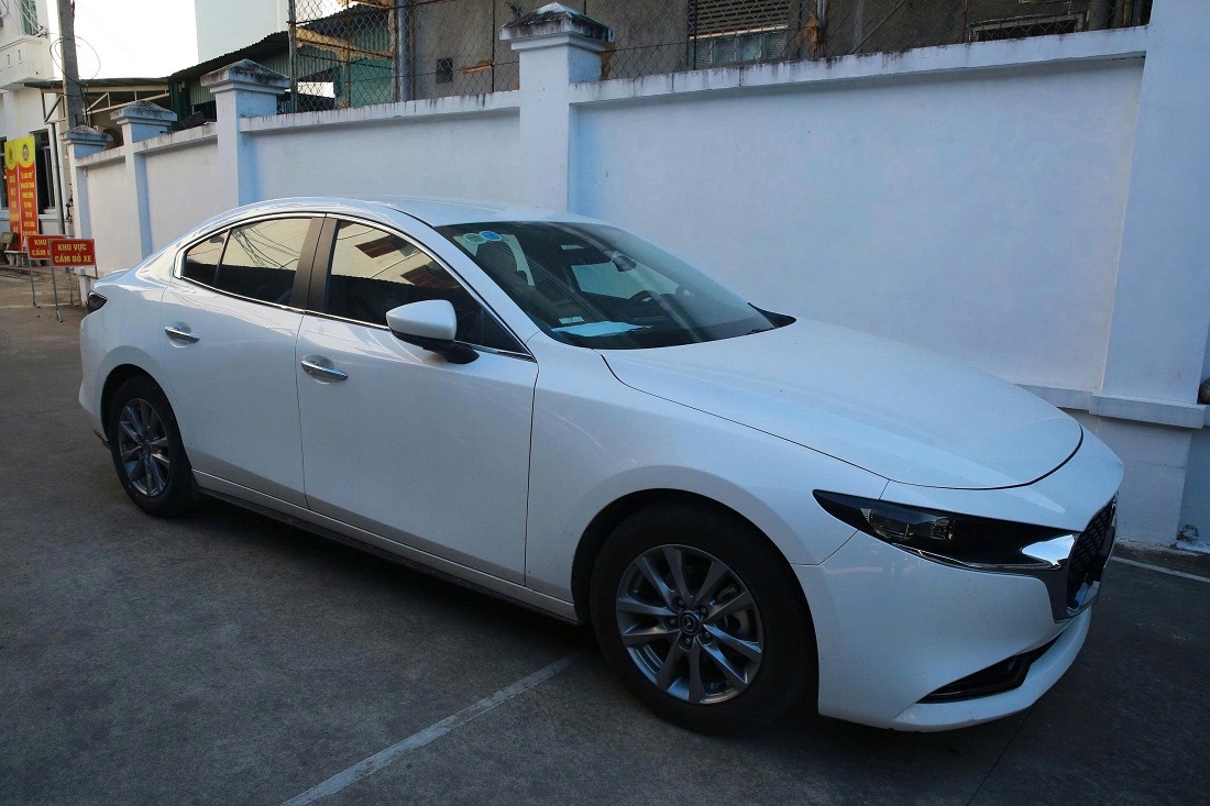 danh tinh tai xe lai xe mazda can qua nguoi o nghe an hinh anh 2