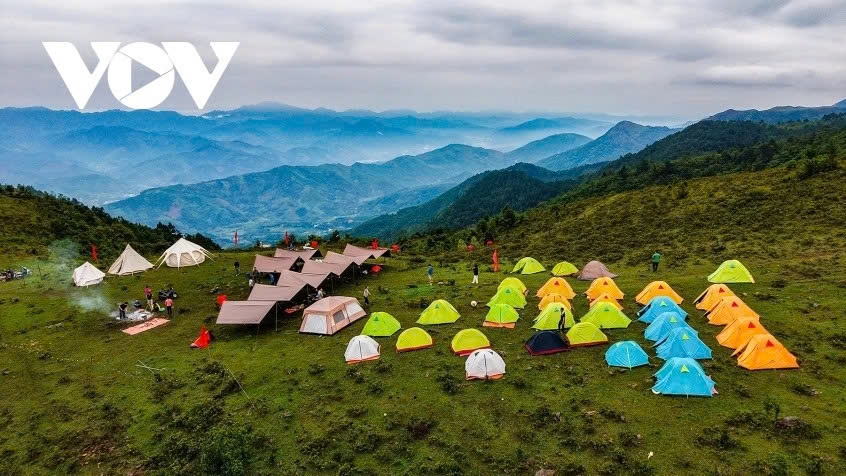 cao xiem mt. where forests, clouds, and culture meet in northern vietnam picture 1