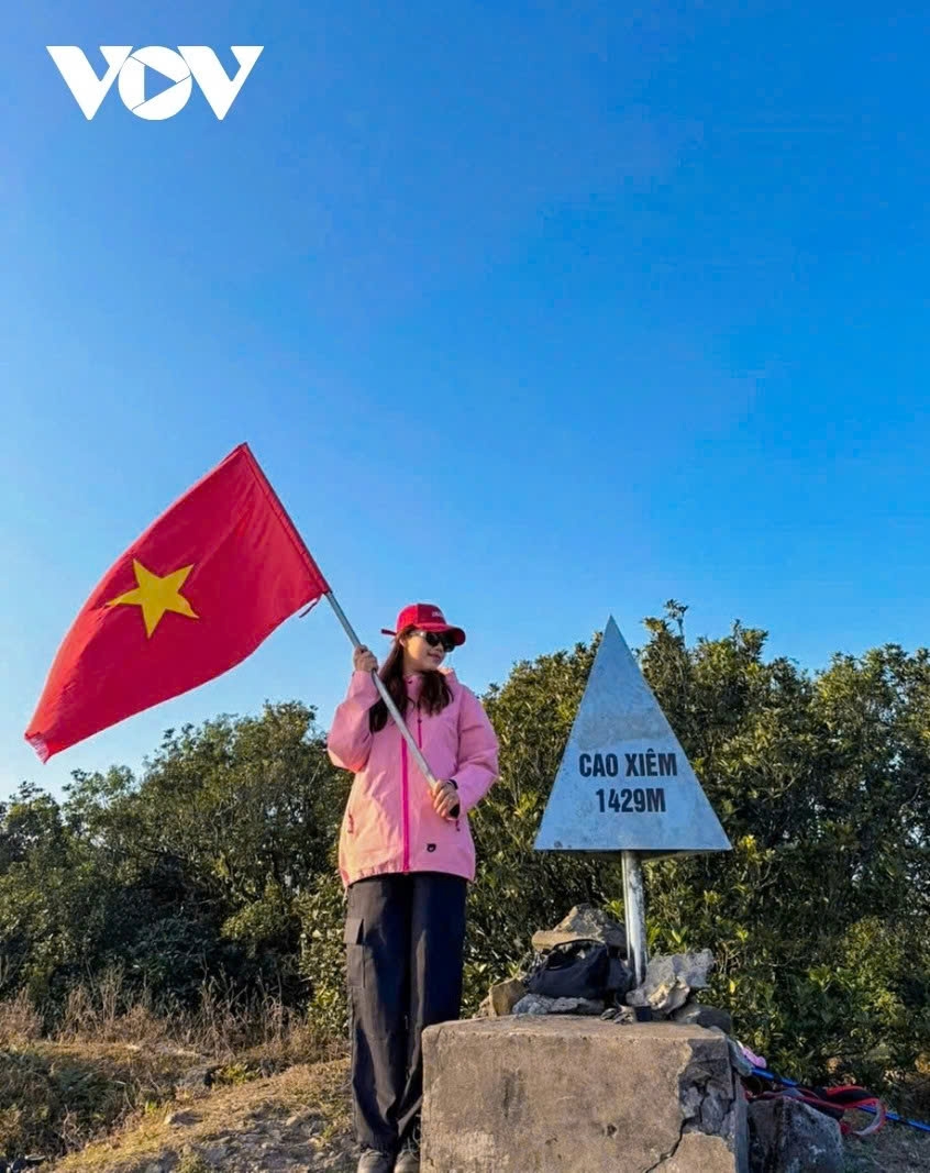cao xiem mt. where forests, clouds, and culture meet in northern vietnam picture 6