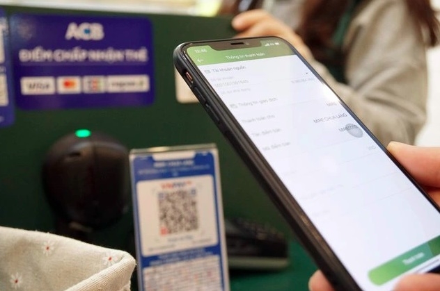 Công an xã Bắc Trạch kịp thời hỗ trợ người dân nhận lại 300 triệu đồng chuyển nhầm